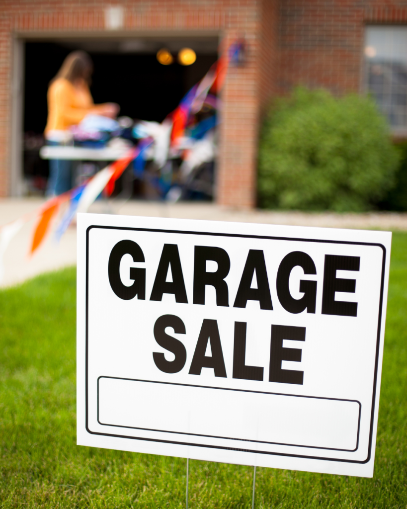 Panneau annonce vente de garage