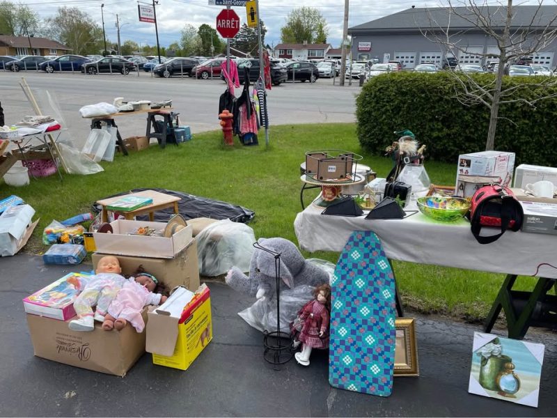Ventes de garages le dimanches le 14 septembre A Prix Ridicules