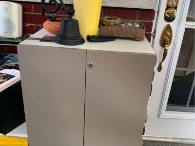 Grosse vente de garage : Vide maison
