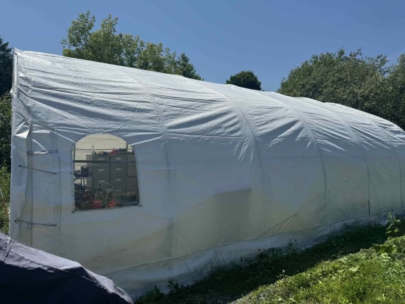 Vente de garage sous la tente - TOUT DOIT PARTIR!