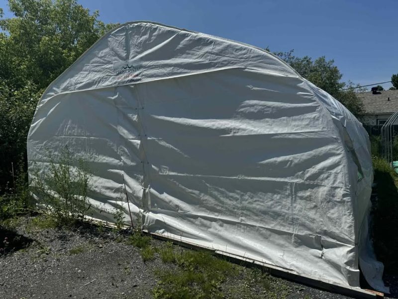 Vente de garage sous la tente - TOUT DOIT PARTIR!