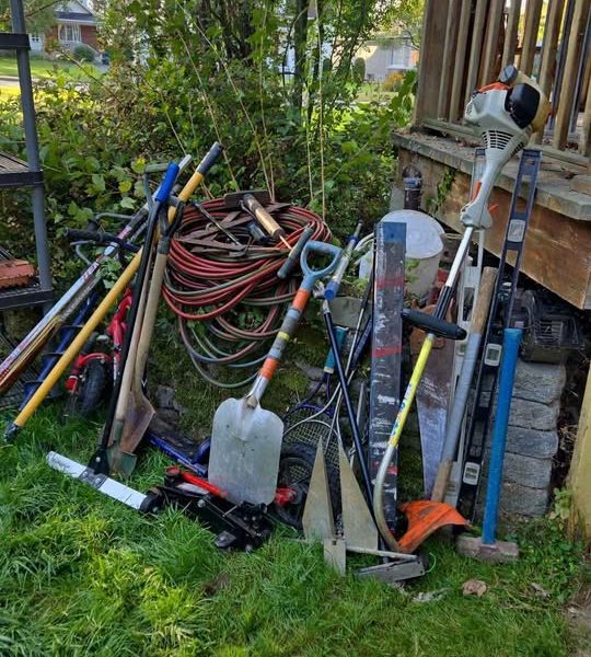 Vente de garage - Vide maison