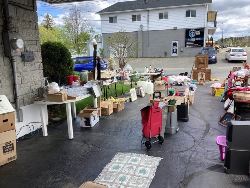 Ventes de garages le dimanches le 14 septembre A Prix Ridicules