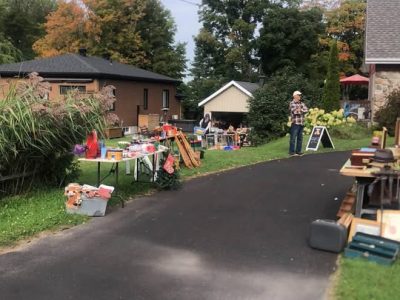 Mega vente de garage - 5 vendeurs