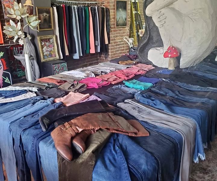Liquidation fermeture de Friperie