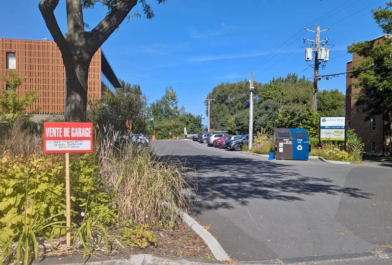 Vente de garage et objets à donner