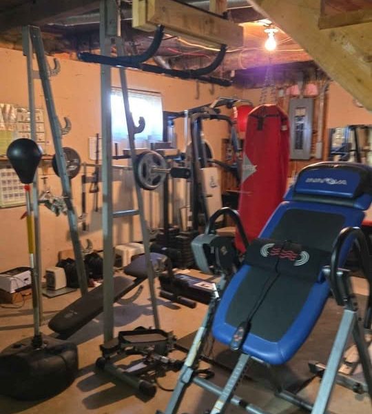Vente de garage - Vide maison