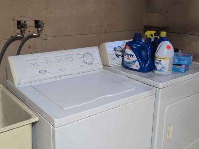 Vente de garage - Vide maison