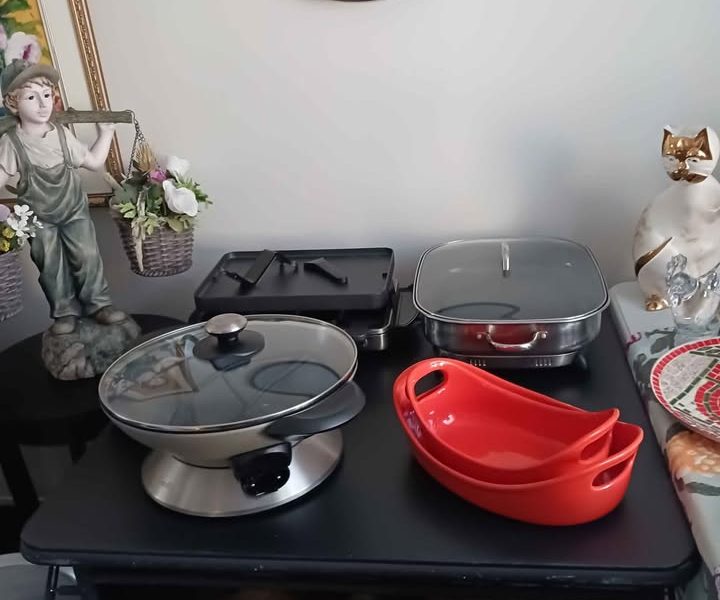 Grosse vente de garage dans la maison