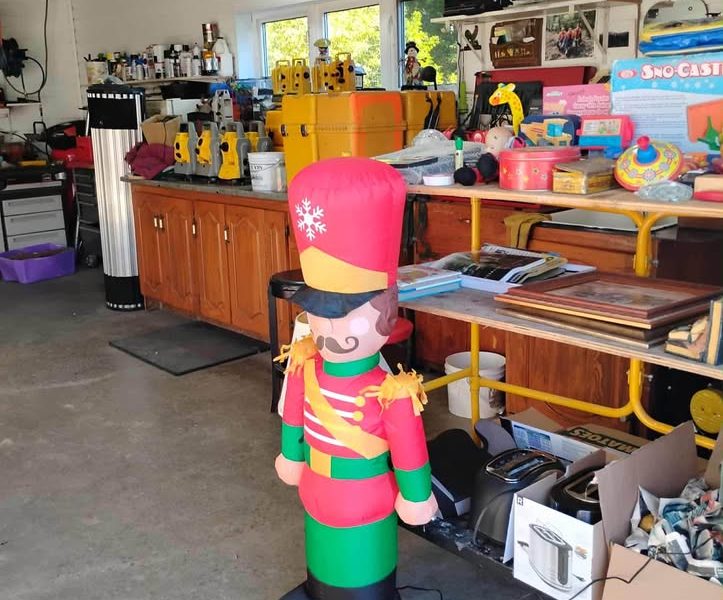 VENTE DE GARAGE 19-20-21 Sept.