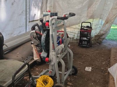 Vente de garage - Vide maison