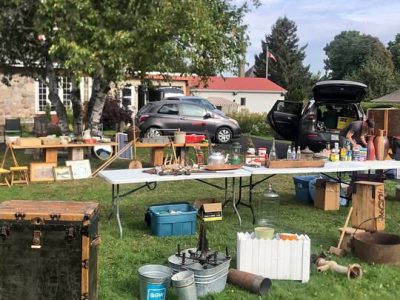 Mega vente de garage plein de nouveautés à st Michel de belle chasse