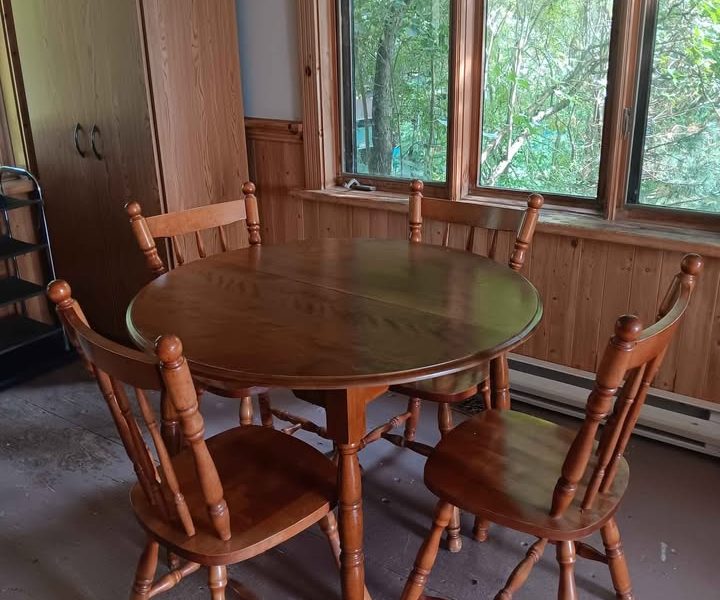 Vente débarras / garage : Maison complète à vider