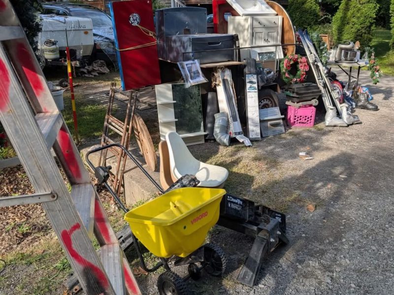 Vente de garage -31 août, 1er septembre & 01, 02, 03 septembre si beau temps