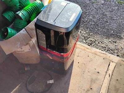Vente de garage/ grand débarras