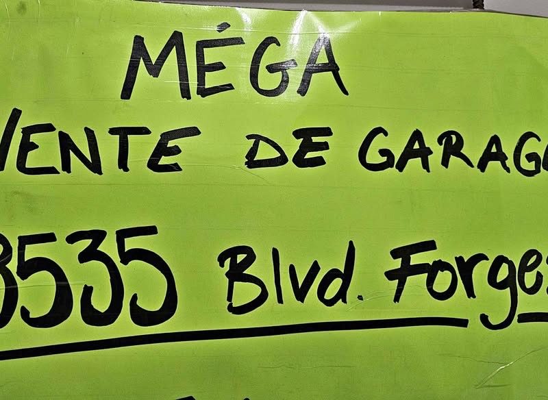 MÉGA Vente de Garage