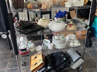 Vente de Garage intérieur 22-23-24 mai ( 9 hres/ 4 hres)