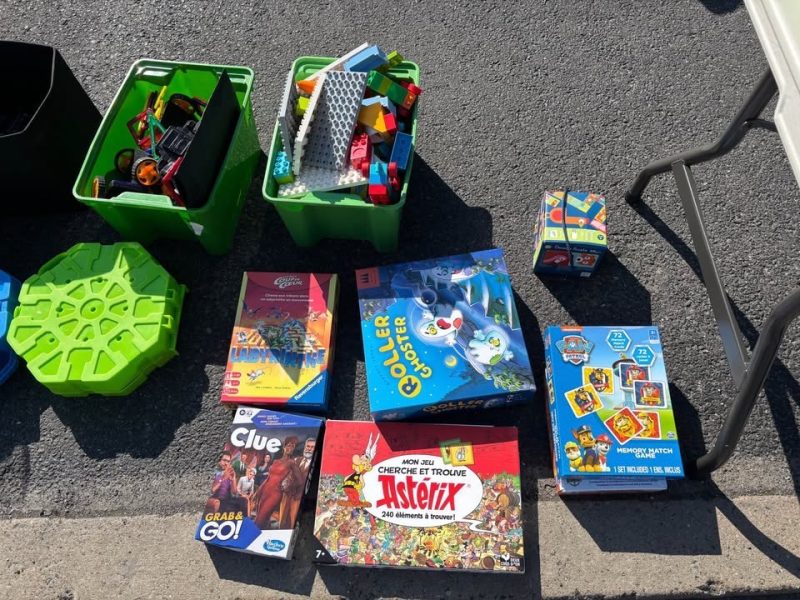 Vente de Garage items enfant