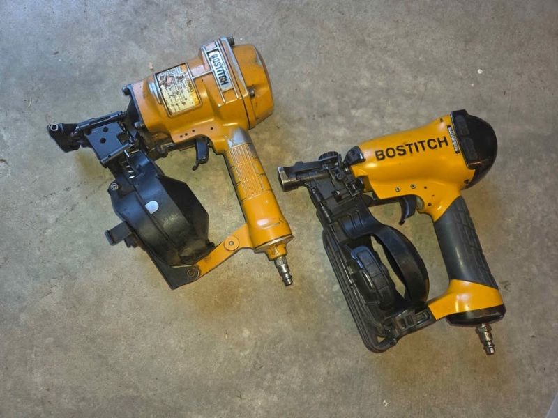Grosse vente de garage intérieur