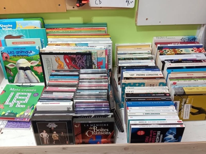 Vente de garage - Dans la garage - 5, 6 & 7 juin