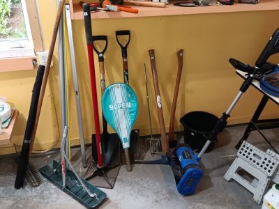 Vente de garage - Dans la garage - 5, 6 & 7 juin