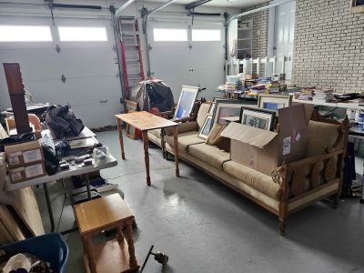 Vente de garage dans le garage