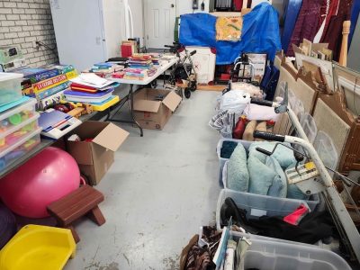 Vente de garage dans le garage