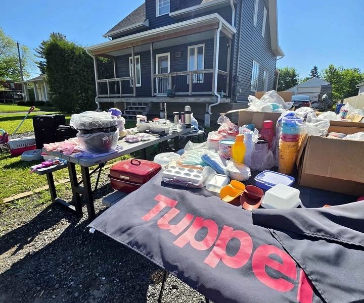 Vente de garage aujourd'hui seulement 13 juin