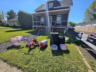 Vente de garage aujourd'hui seulement 13 juin