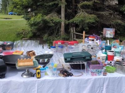 Grosse vente de Garage plusieurs familles - 27 juin