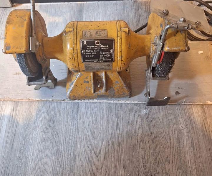 VENTE DE GARAGE À SHERBROOKE