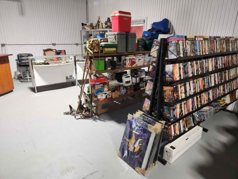 Vente de garage interieur marché harmonie à Trois-Rivières