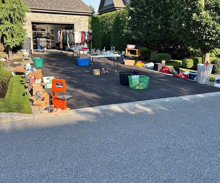 1 er août Méga vente de garage à St-Bruno