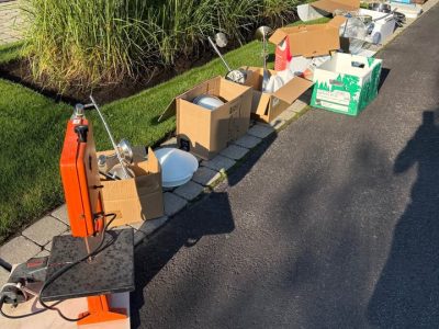 1 er août Méga vente de garage à St-Bruno