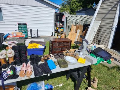 Grande vente de garage à Drummondville