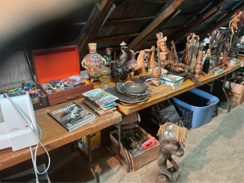 Grosse vente garage intérieur à Louiseville