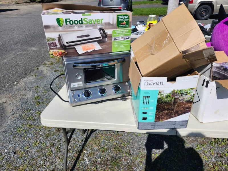 Grande vente de garage à Drummondville