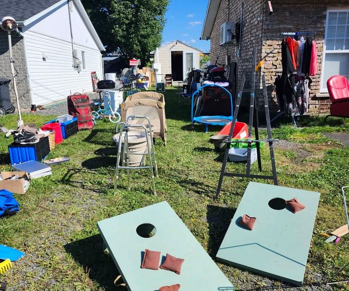 Grande vente de garage à Drummondville