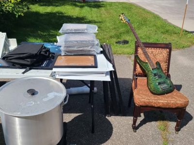 VENTE DE GARAGE/GARAGE SALE à Mirabel