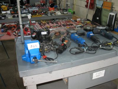 Vente de garage à Trois-Rives